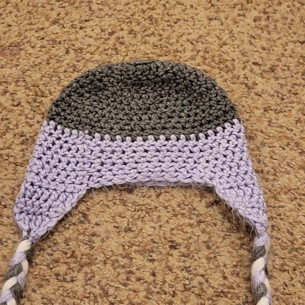 Hand- knit owl purple/gray winter hat